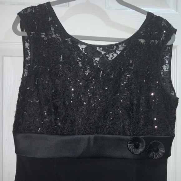 Tahari ASL fit & flare black cocktail dress Sz 12 satin waist sequin lace - Picture 3 of 8